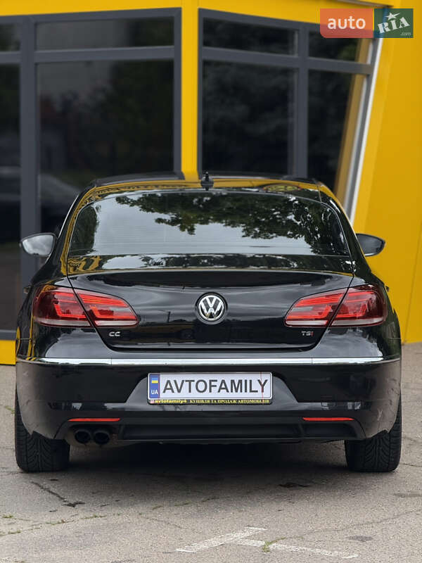 Купе Volkswagen CC / Passat CC 2015 в Киеве