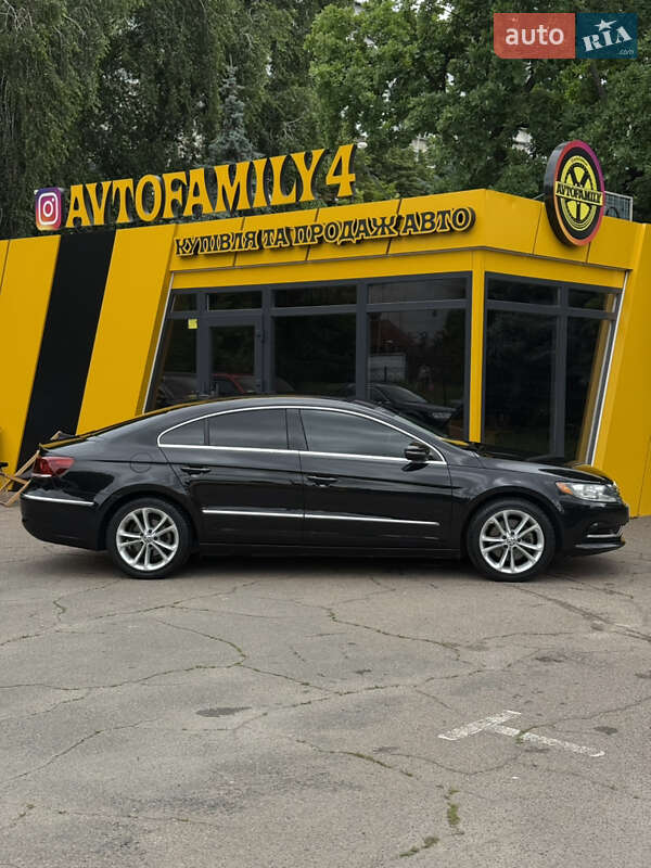 Купе Volkswagen CC / Passat CC 2015 в Киеве