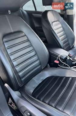 Купе Volkswagen CC / Passat CC 2012 в 