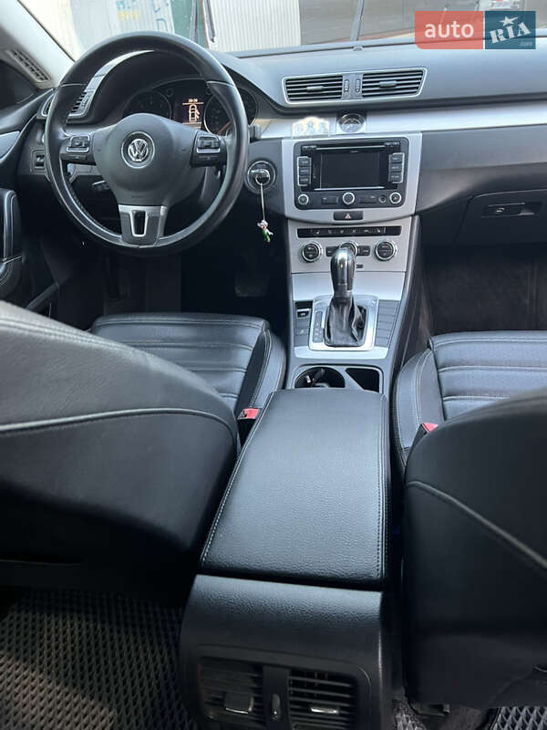 Купе Volkswagen CC / Passat CC 2012 в Кропивницькому