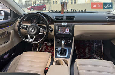 Купе Volkswagen CC / Passat CC 2012 в 