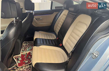Купе Volkswagen CC / Passat CC 2012 в 