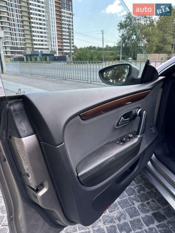 Купе Volkswagen CC / Passat CC 2012 в Днепре
