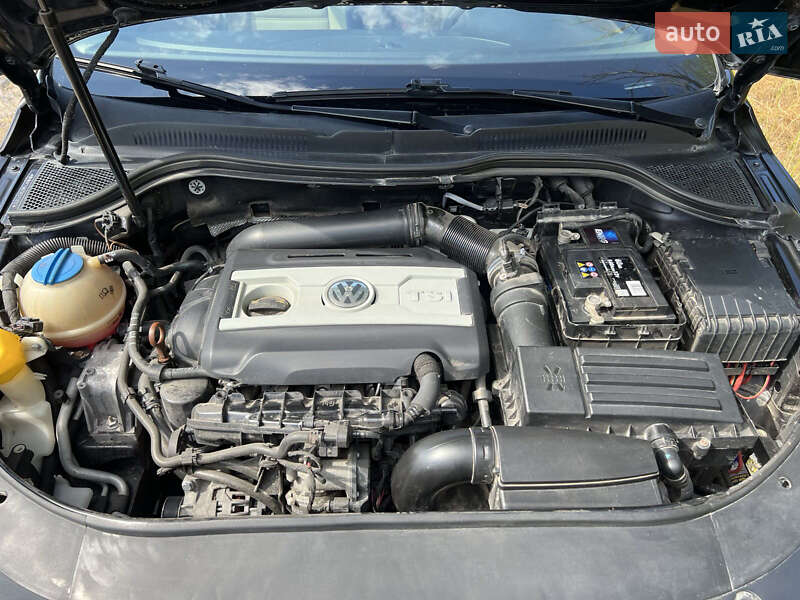 Купе Volkswagen CC / Passat CC 2012 в Андрушівці