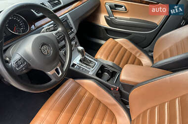 Купе Volkswagen CC / Passat CC 2012 в 
