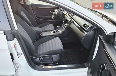 Купе Volkswagen CC / Passat CC 2013 в 