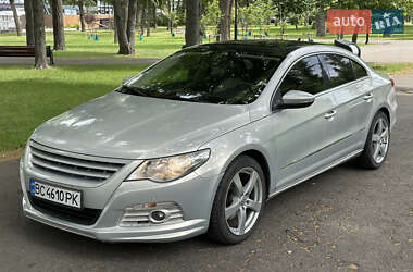 Купе Volkswagen CC / Passat CC 2009 в 