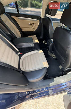 Купе Volkswagen CC / Passat CC 2015 в 