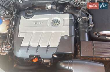 Купе Volkswagen CC / Passat CC 2010 в 