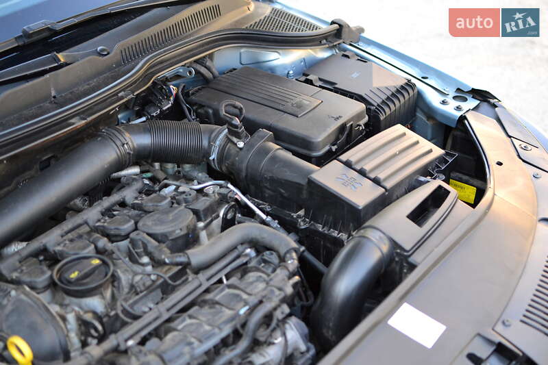 Купе Volkswagen CC / Passat CC 2012 в Зміїві фото 54 Купе Volkswagen CC / Passat CC 2012 в Зміїві