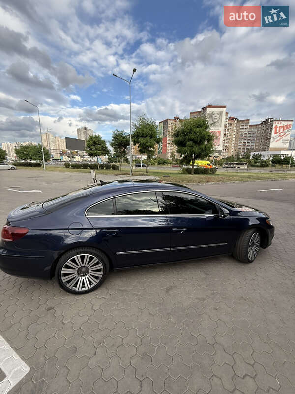Купе Volkswagen CC / Passat CC 2016 в Києві