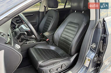 Купе Volkswagen CC / Passat CC 2013 в 
