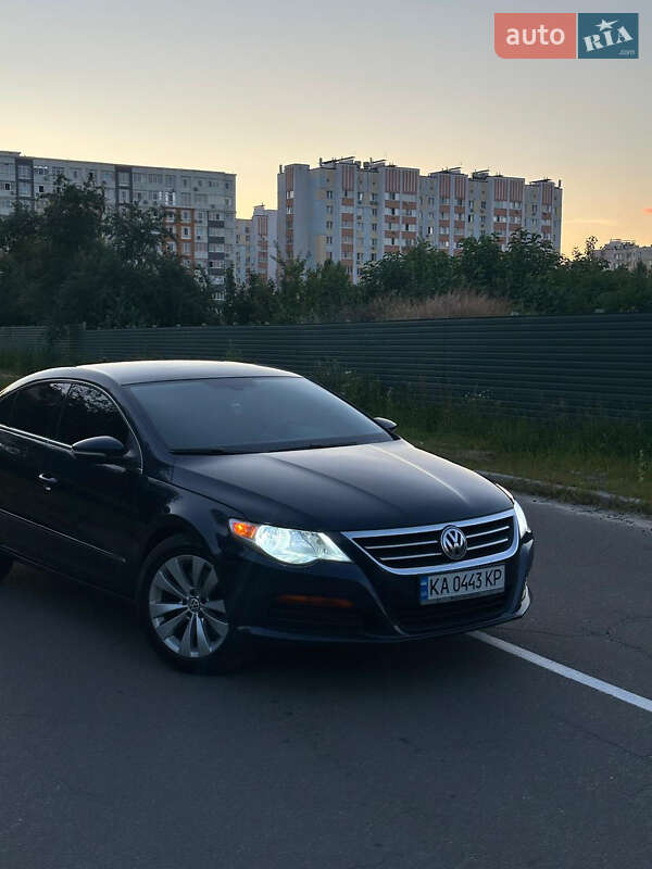 Купе Volkswagen CC / Passat CC 2010 в Киеве