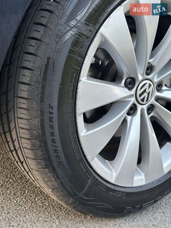 Купе Volkswagen CC / Passat CC 2010 в Киеве