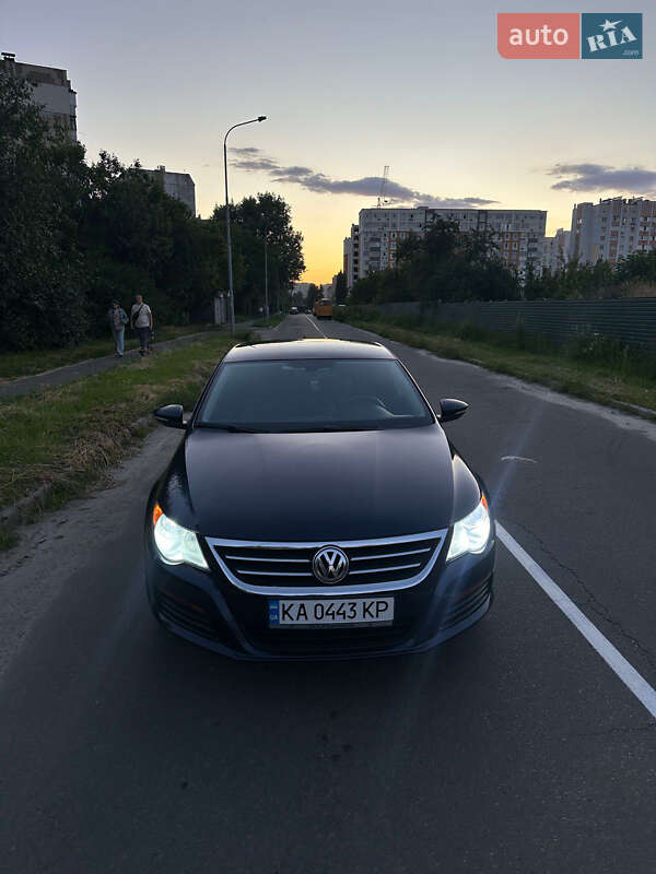 Купе Volkswagen CC / Passat CC 2010 в Киеве