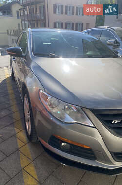 Купе Volkswagen CC / Passat CC 2011 в 