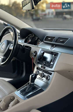 Купе Volkswagen CC / Passat CC 2012 в 