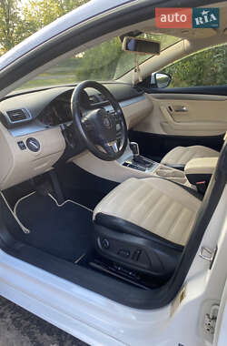 Купе Volkswagen CC / Passat CC 2012 в 