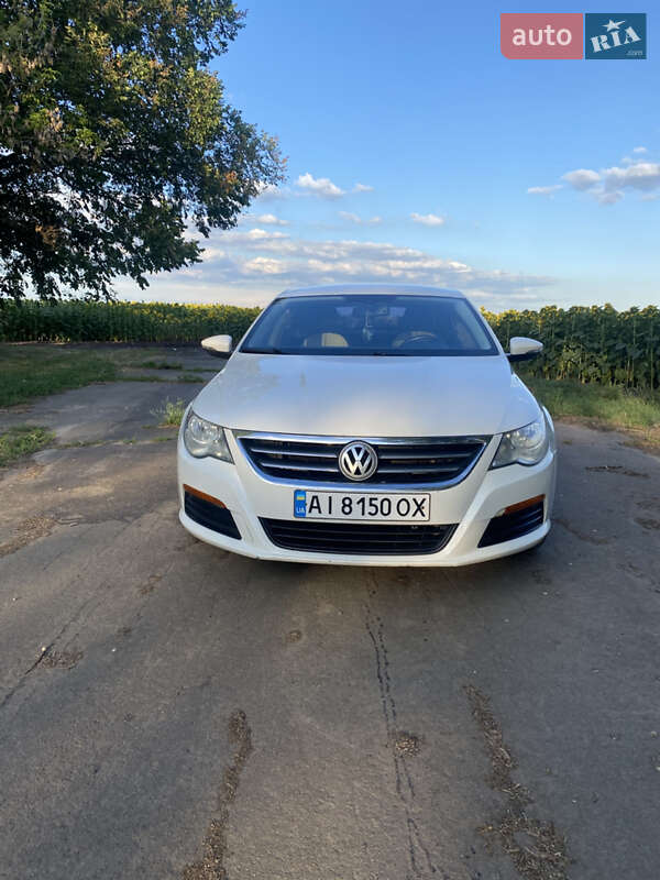 Купе Volkswagen CC / Passat CC 2012 в Борисполе
