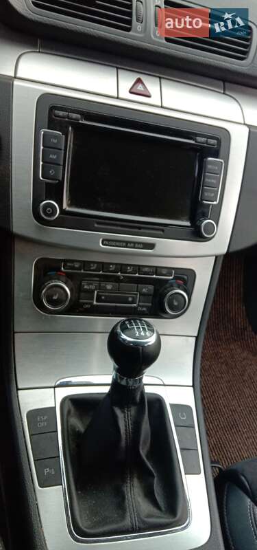 Купе Volkswagen CC / Passat CC 2010 в Києві