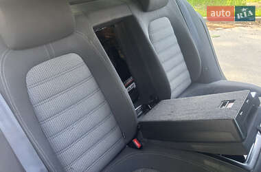 Купе Volkswagen CC / Passat CC 2011 в 