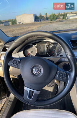 Купе Volkswagen CC / Passat CC 2012 в 