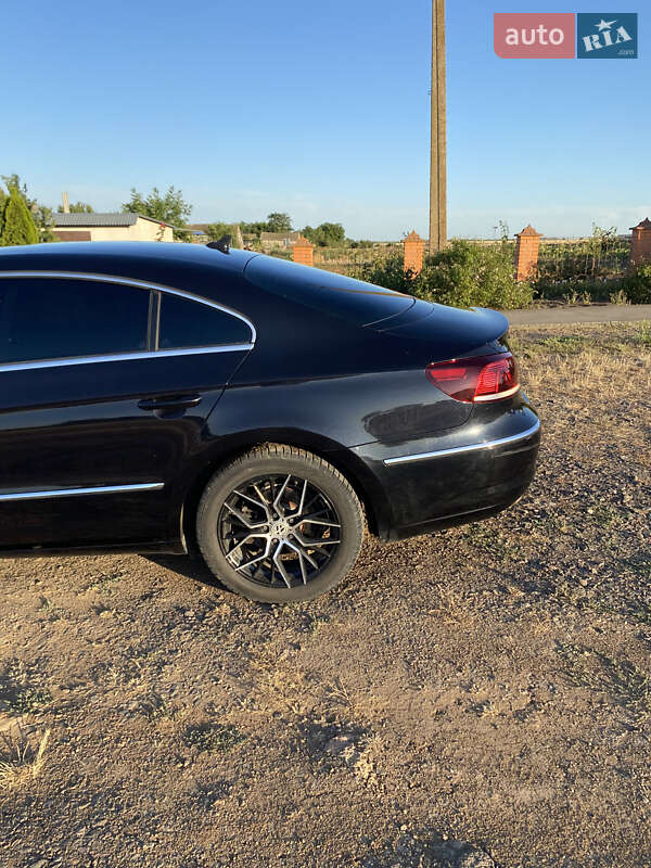 Купе Volkswagen CC / Passat CC 2012 в Николаеве