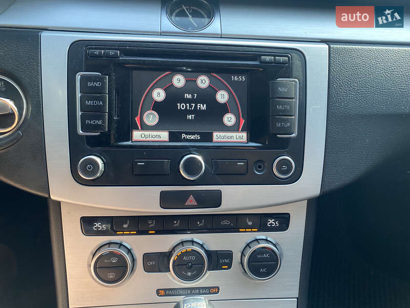 Купе Volkswagen CC / Passat CC 2013 в Львове