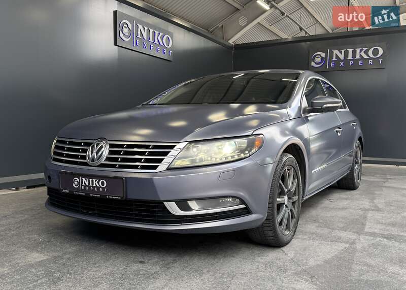 Купе Volkswagen CC / Passat CC 2013 в Києві