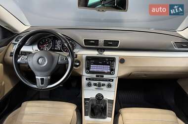 Купе Volkswagen CC / Passat CC 2013 в 