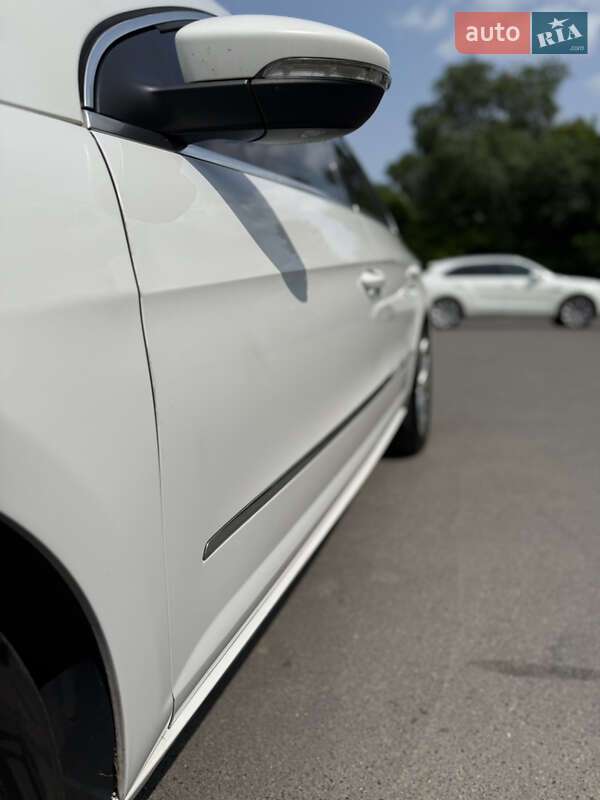 Купе Volkswagen CC / Passat CC 2012 в Києві