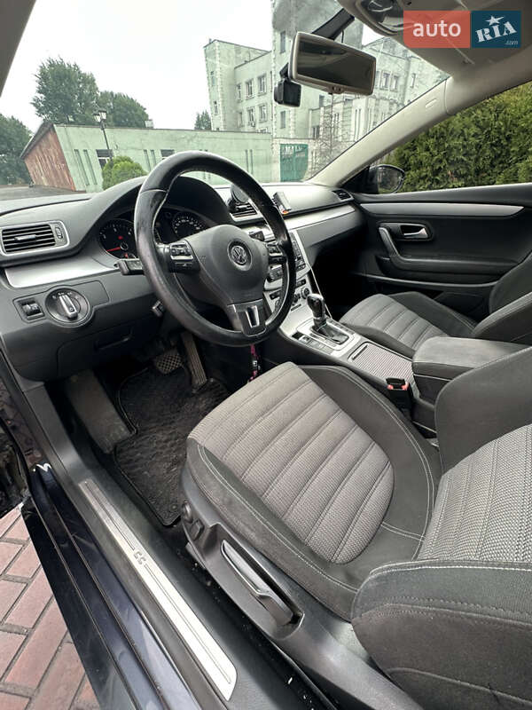 Купе Volkswagen CC / Passat CC 2012 в Дніпрі