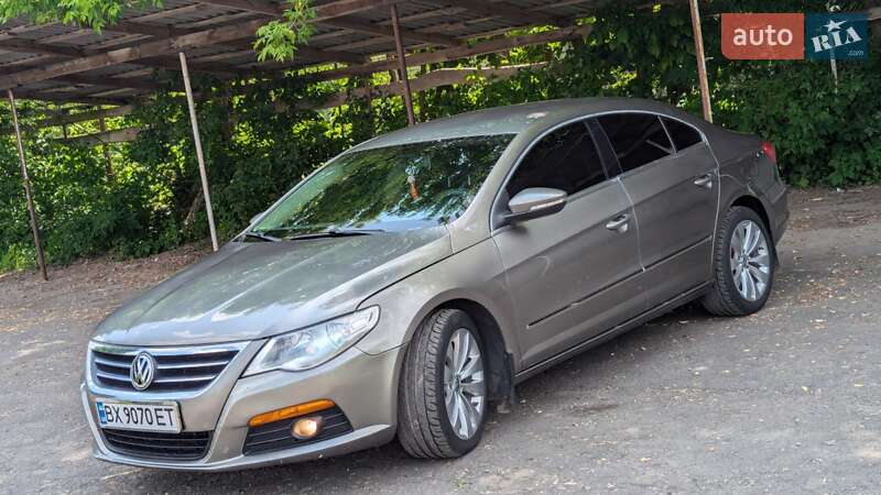 Купе Volkswagen CC / Passat CC 2009 в Луцьку