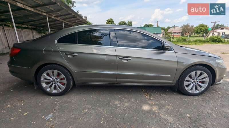 Купе Volkswagen CC / Passat CC 2009 в Луцьку