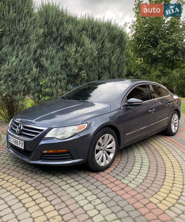Купе Volkswagen CC / Passat CC 2011 в 