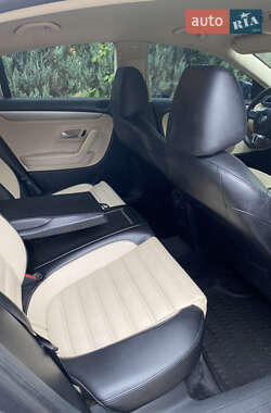 Купе Volkswagen CC / Passat CC 2011 в 
