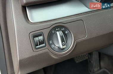 Купе Volkswagen CC / Passat CC 2012 в 