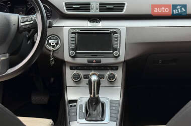 Купе Volkswagen CC / Passat CC 2012 в 