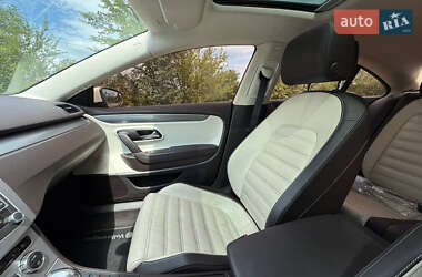 Купе Volkswagen CC / Passat CC 2012 в 
