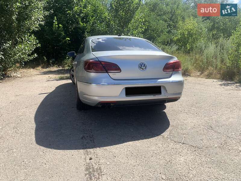 Купе Volkswagen CC / Passat CC 2012 в Киеве