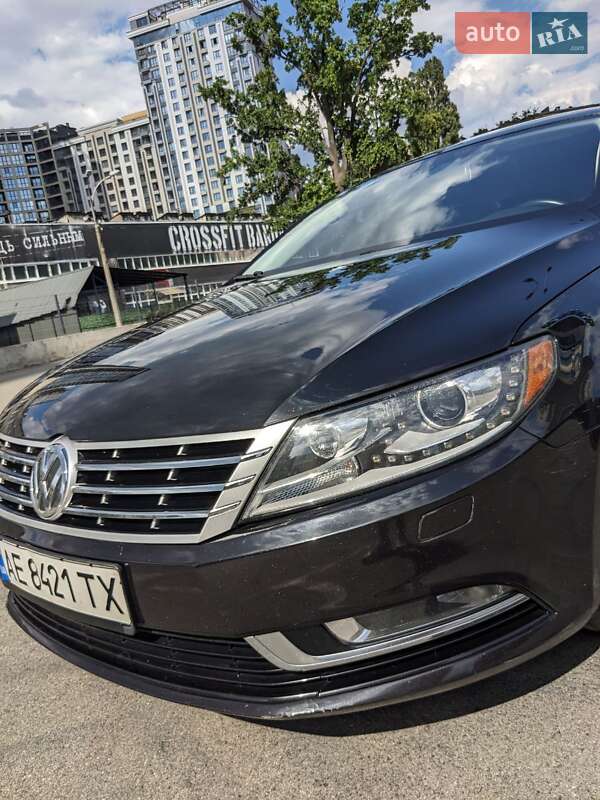 Купе Volkswagen CC / Passat CC 2014 в Киеве