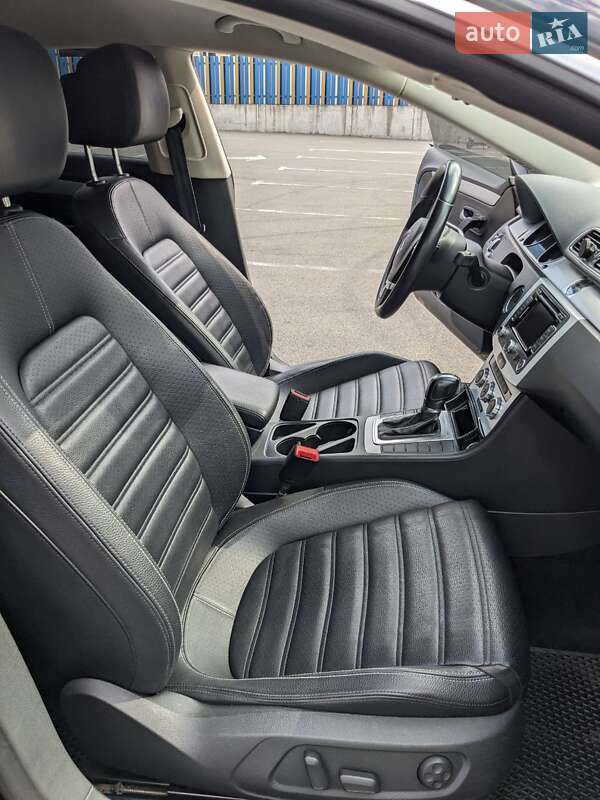 Купе Volkswagen CC / Passat CC 2014 в Киеве