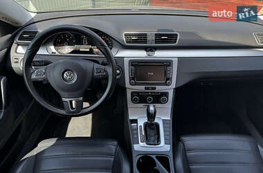 Купе Volkswagen CC / Passat CC 2011 в 