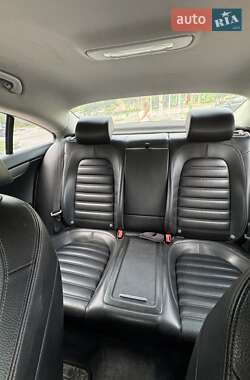Купе Volkswagen CC / Passat CC 2011 в 