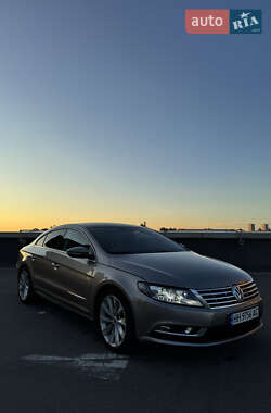 Купе Volkswagen CC / Passat CC 2015 в Киеве