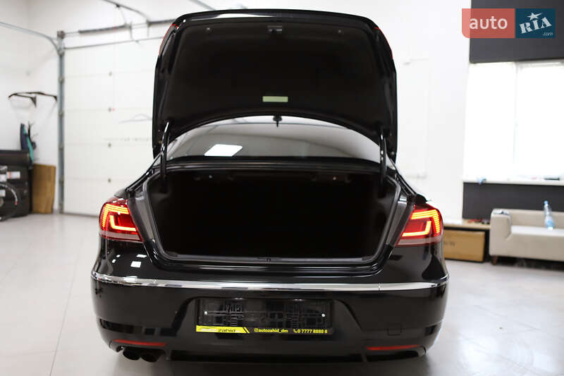 Купе Volkswagen CC / Passat CC 2012 в Дрогобичі