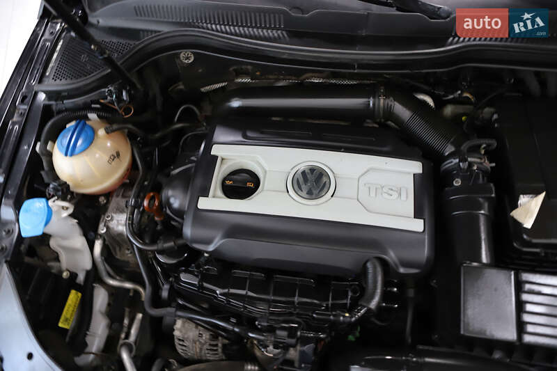 Купе Volkswagen CC / Passat CC 2012 в Дрогобичі