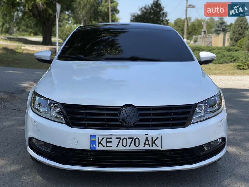 Купе Volkswagen CC / Passat CC 2014 в Дніпрі