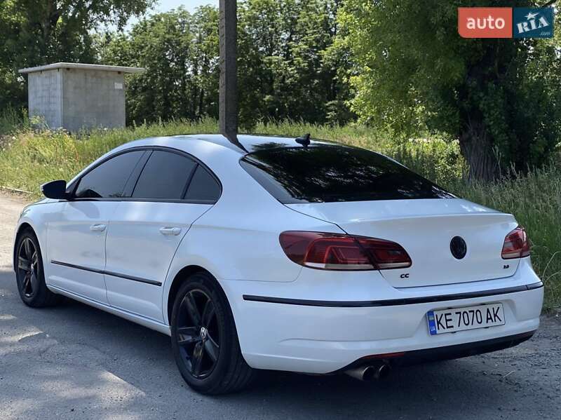 Купе Volkswagen CC / Passat CC 2014 в Дніпрі