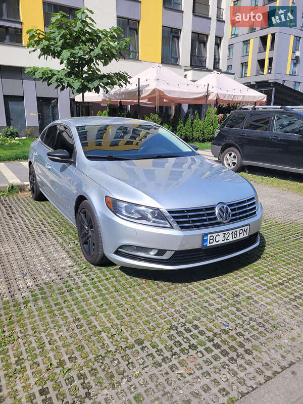 Купе Volkswagen CC / Passat CC 2012 в 